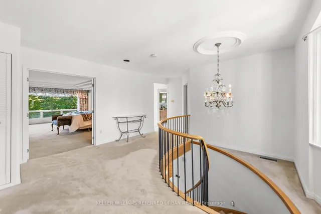 23 Brockington Cres, Toronto 5