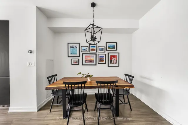 377 Madison Ave #502, Toronto 5