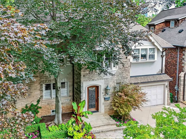 9 Ormsby Cres, Toronto 2