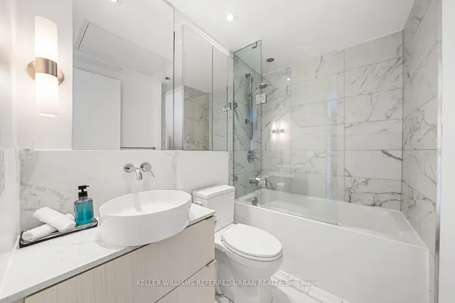 161 Roehampton Ave #4102, Toronto 4
