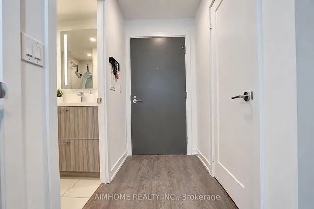 50 Mccaul St #310, Toronto 3