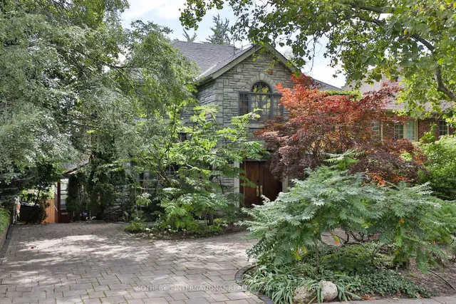 17 Wembley Rd, Toronto 3