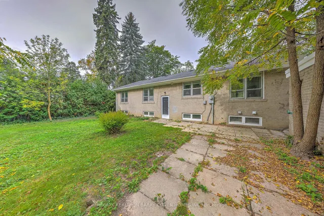 3 Greengate Rd, Toronto 5