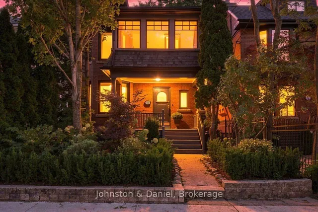 16 Barton Ave, Toronto 3