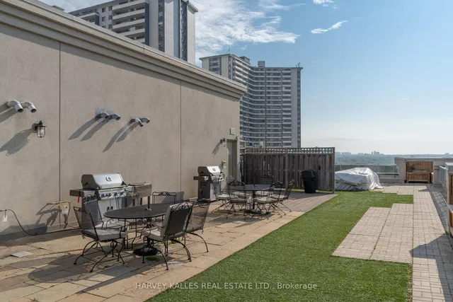 225 Wellesley St #313, Toronto 4