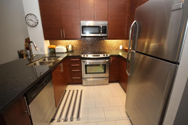17 Ruddington Dr #603, Toronto 4