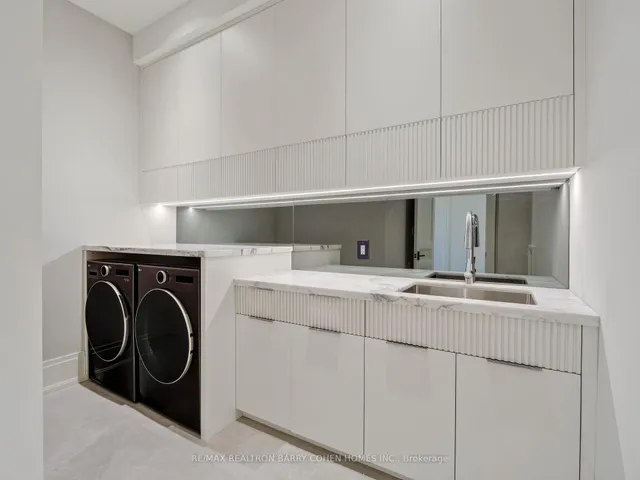 87 College View Ave, Toronto 2