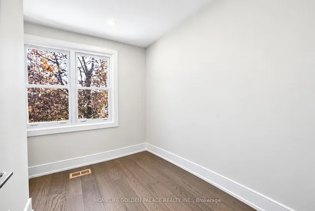 8 Red Maple Crt, Toronto 5