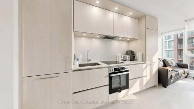 35 Mercer St #3011, Toronto 2
