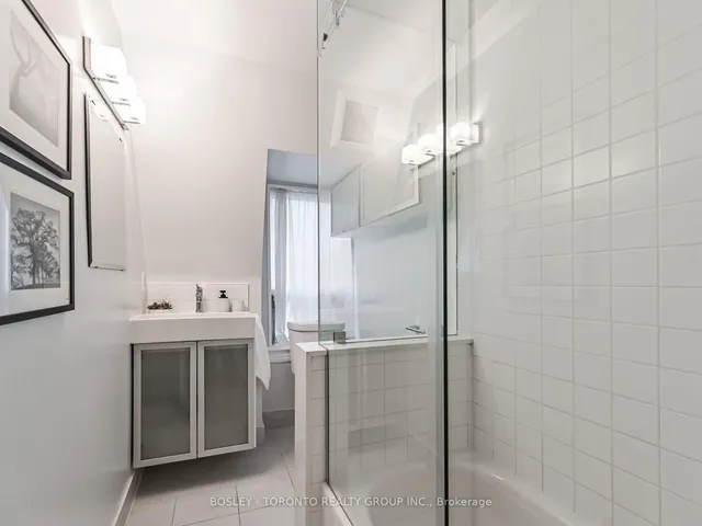 627 Dupont St, Toronto