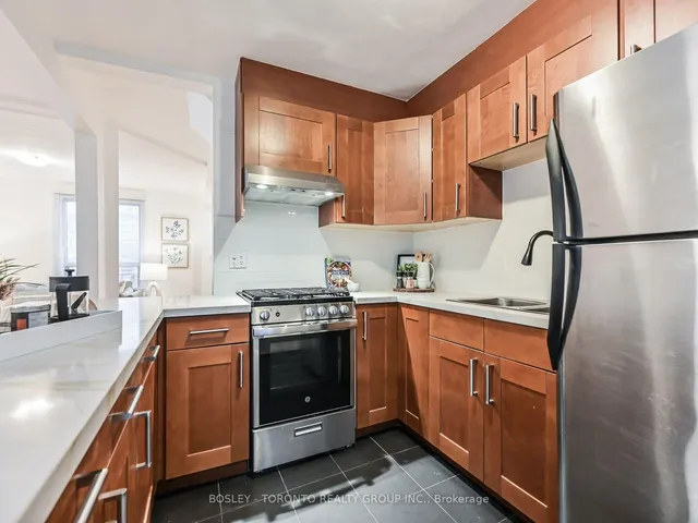 627 Dupont St, Toronto 3