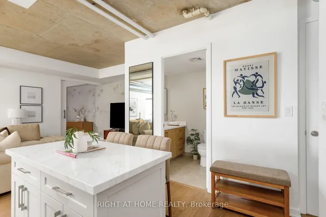 533 Richmond St #805, Toronto 5