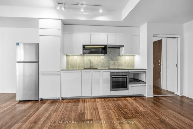 90 Queens Wharf Rd #608, Toronto 4