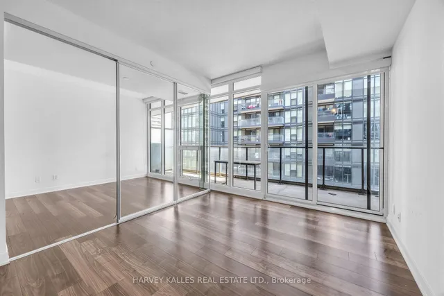 90 Queens Wharf Rd #608, Toronto 5