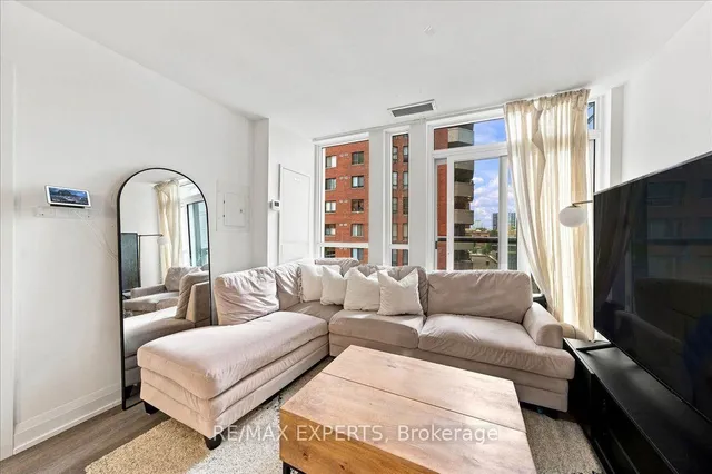77 Mutual St #401, Toronto 3