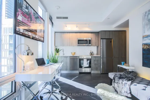 28 Wellesley St #2110, Toronto 2
