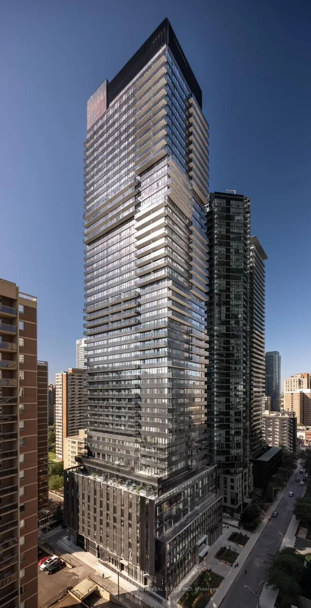 55 Charles St #3305, Toronto 5