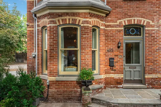 455 Ontario St, Toronto 3