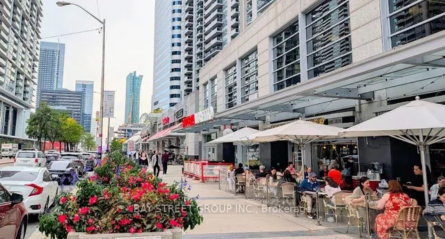 4978 Yonge St #1812, Toronto 3