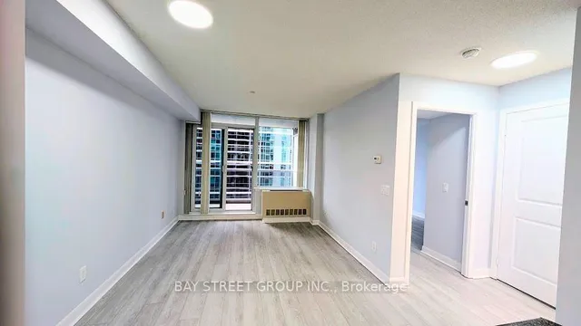 4978 Yonge St #1812, Toronto 5