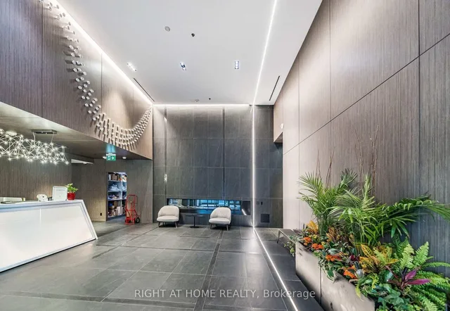 181 Dundas St #3708, Toronto 2