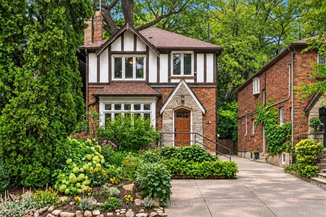 6 Nina St, Toronto 5