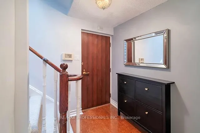88 Charles St #702, Toronto 3