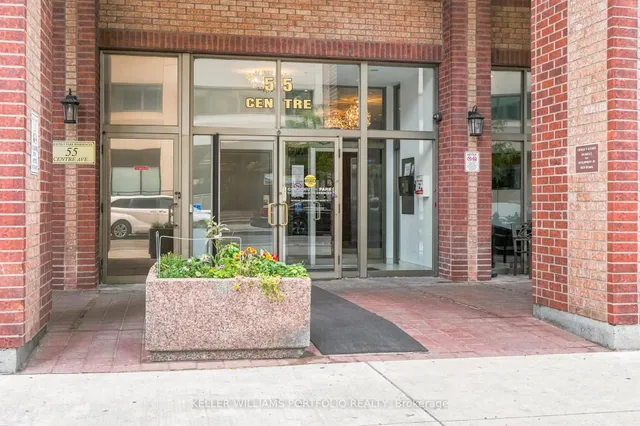 55 Centre Ave #2304, Toronto 2