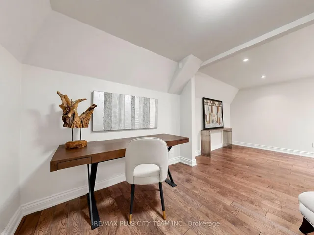208 Carmichael Ave, Toronto