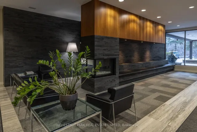 120 Rosedale Valley Rd #802, Toronto 5