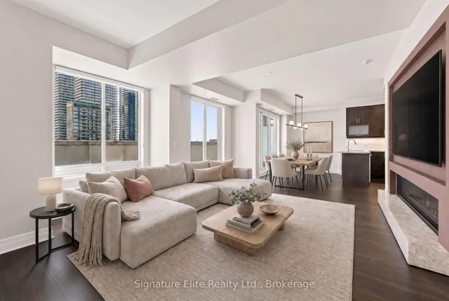 35 Balmuto St #2304, Toronto 3