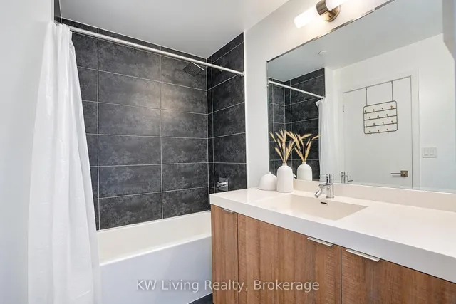 621 Sheppard Ave #220, Toronto 2