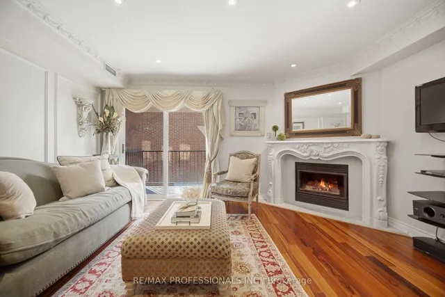 228 St George St #10, Toronto 4