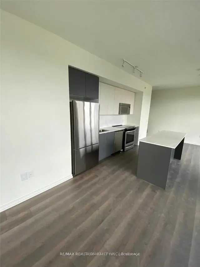 3237 Bayview Ave #809, Toronto 3