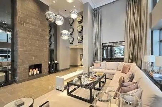 35 Hayden St #2601, Toronto 3