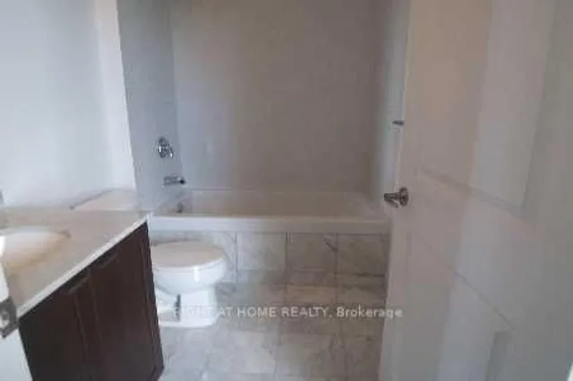 35 Hayden St #2601, Toronto 5