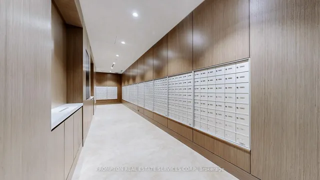 1 CONCORD CITYPLACE Way #2207, Toronto 4
