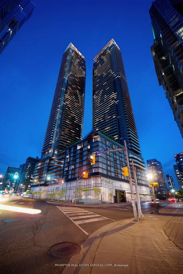 1 CONCORD CITYPLACE Way #2207, Toronto 5