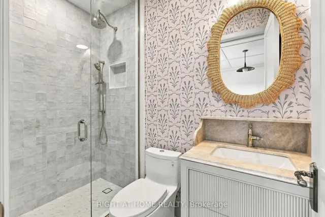 144 Old Orchard Grve, Toronto 2