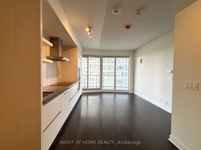 2221 Yonge St #1205, Toronto 2
