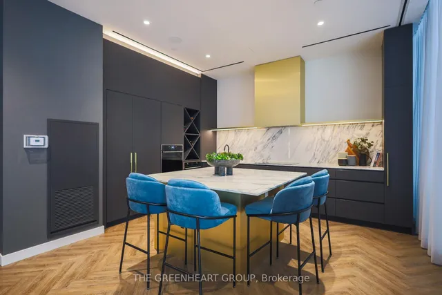 500 Dupont St #718, Toronto