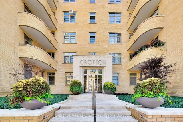 717 Eglinton Ave #103, Toronto
