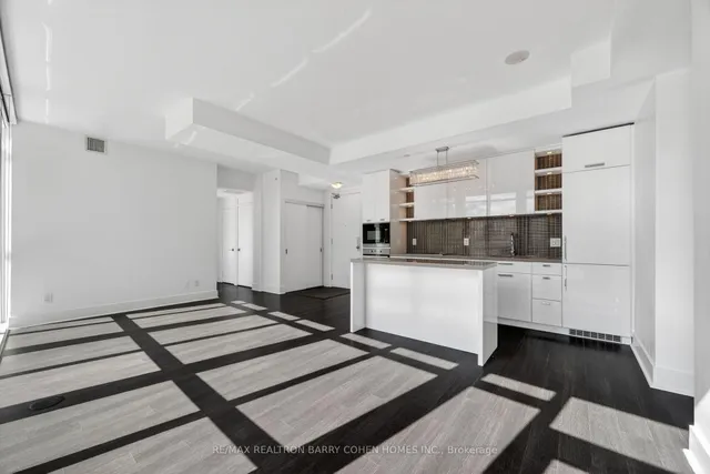 32 Davenport Rd #303, Toronto 4