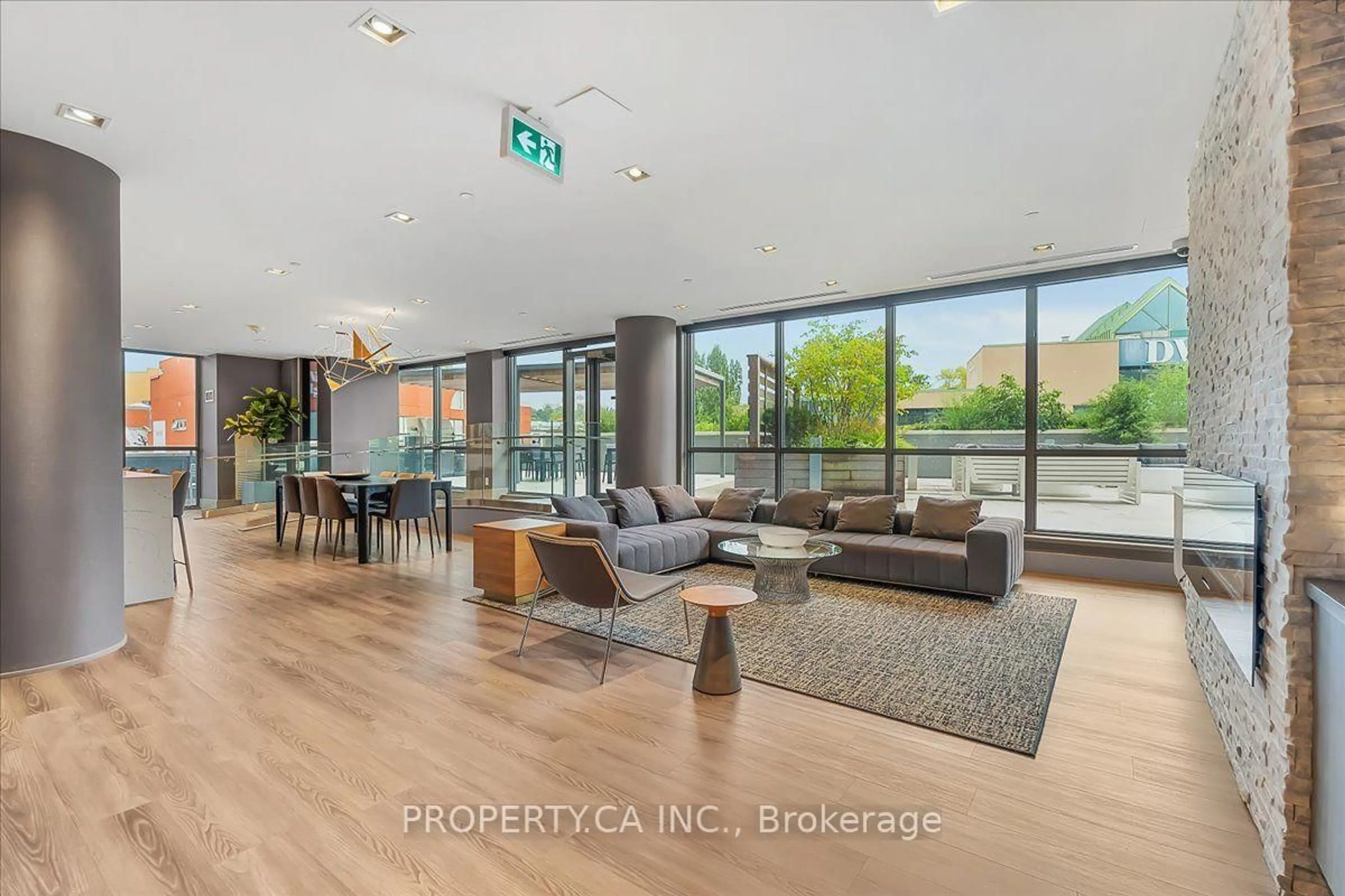 trreb/IMG-C13855108_00f1fe11-5950-4f23-963a-d08126b105ce-l.jpg