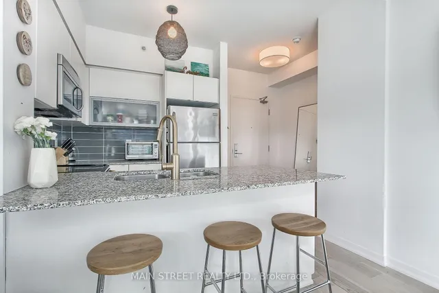 150 East Liberty St #1213, Toronto 5