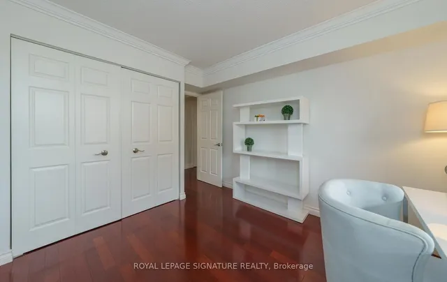 215 The Donway West #216, Toronto 5