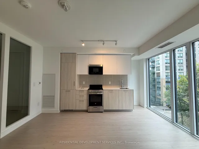 65 Mutual St #408, Toronto 3