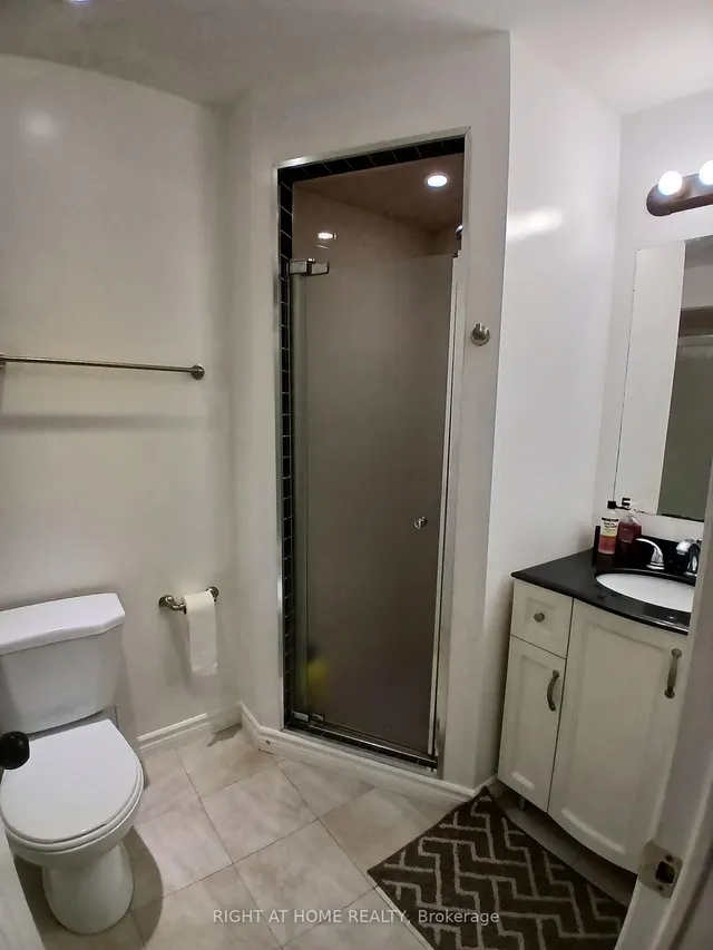 9 Ivan Nelson Dr, Toronto 5