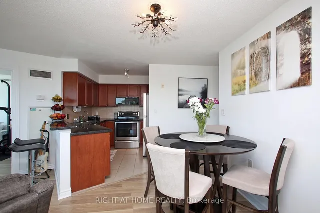 3830 Bathurst St #505, Toronto 5