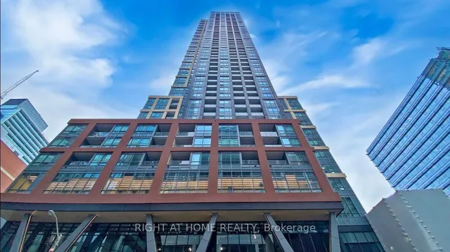 108 Peter St #4013, Toronto 3